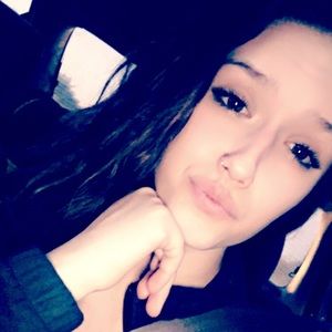 Meet your Posher, Dara